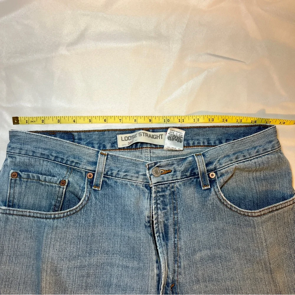 Levis timeless loose